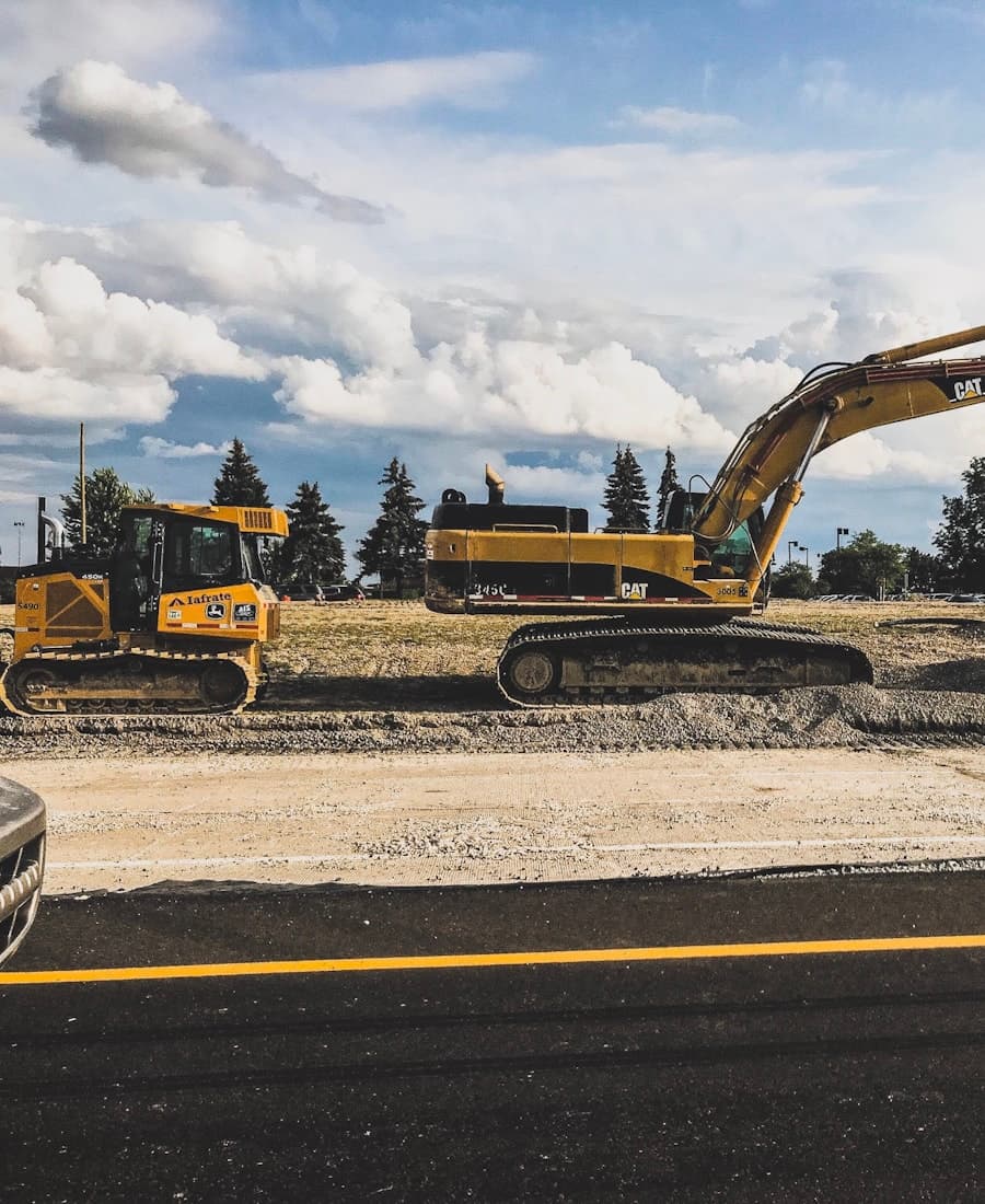 Excavators available for rental, 1.5–30+ ton